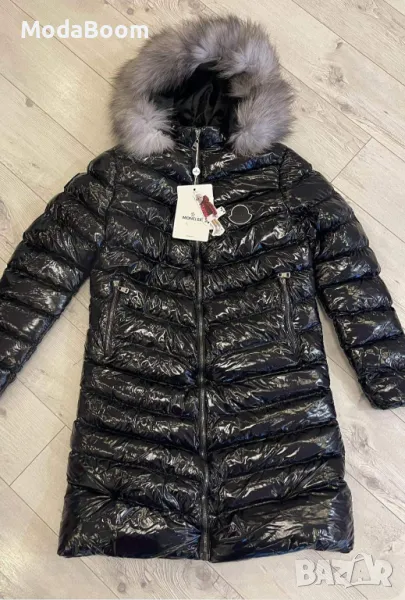 Moncler Черно Лъщящо Дамско Късо Зимно Яке, снимка 1