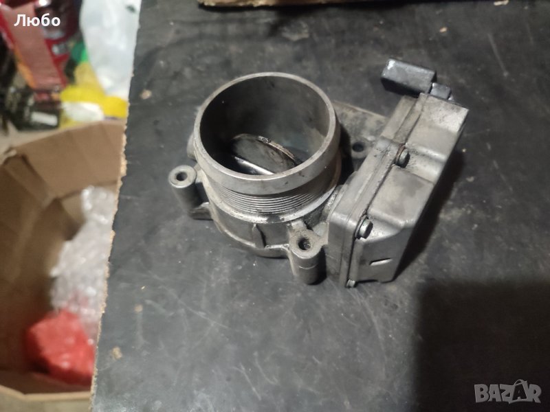Дроселова клапа 4e0 145 950 c от Ауди А6 Ц6 4Ф 3.0тди 224кс БМК Audi A6 c6 4f 3.0tdi BMK, снимка 1