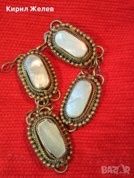 СТАРА ОСМАНСКА ПОСРЕБРЕНА БРОНЗОВА ЕТНО ГРИВНА с ШЛИФОВАН КРАЛСКИ СЕДЕФ ЛИПСВА ЗАКОПЧАЛКАТА! 38454, снимка 1