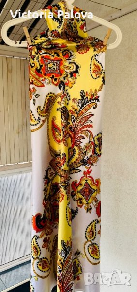 Ярка къса рокля с открит гръб, снимка 1