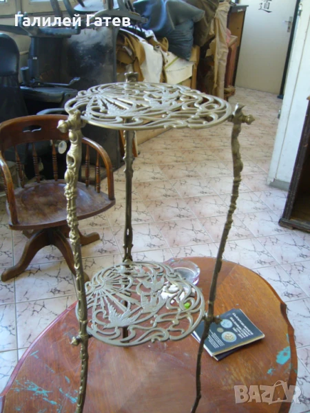 Старинен Метален Цветарник - Чугунен, снимка 1