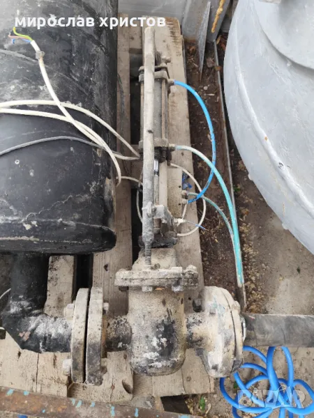 Пневматичен кран , снимка 1