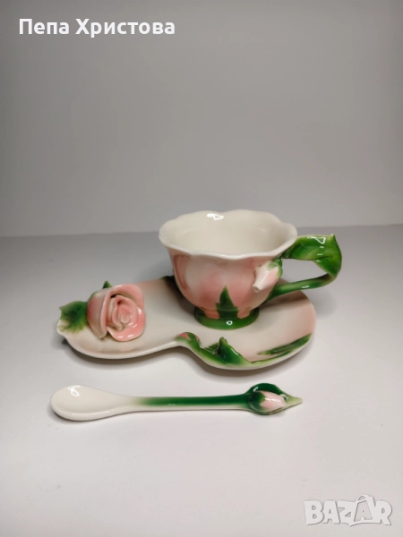 Двоен сет за кафе от китайски костен порцелан с 3Д ефект, снимка 1