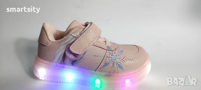 Детски светещи кецове Елза и Ана., снимка 2 - Детски маратонки - 47374958