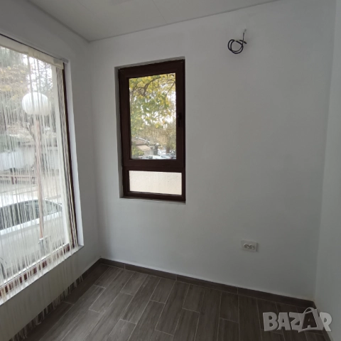 Под наем помещение Офис/Магазин 6,5 м2, снимка 8 - Офиси - 52663270