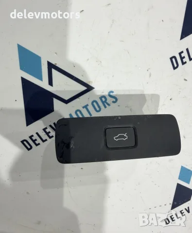 P32350330 бутон, копче за отваряне на багажна врата от Volvo XC60 2 B5 Mild-Hybrid AWD