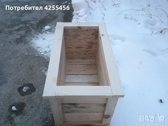 дървени кашпи , снимка 5 - Саксии и кашпи - 49233305