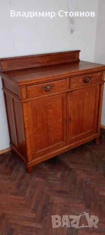 Дървен шкаф с две чекмеджета (дърворезба), снимка 4 - Шкафове - 50703444