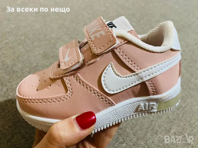 Детски светещи маратонки Nike Налични размери : 25 Код MALCHUGAN61, снимка 1 - Детски маратонки - 47917203