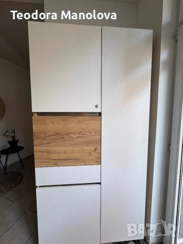 Продавам поръчков шкаф за съхранение !