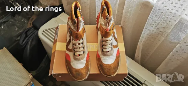 Оригинални маркови дамски маратонки / сникърси HOTEL AMOUR - 41 номер, снимка 3 - Маратонки - 49958638