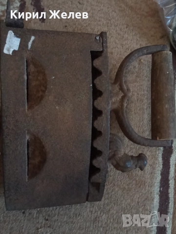 Стара ютия на въглища 51725, снимка 6 - Антикварни и старинни предмети - 52103847