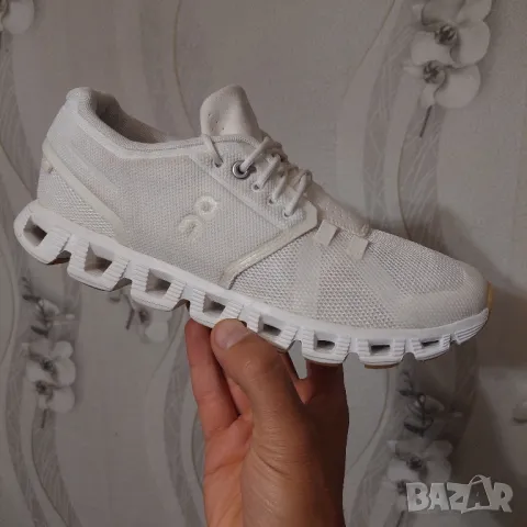 маратонки On Running Cloud v2 All White номер 40 ,5, снимка 5 - Маратонки - 47721793