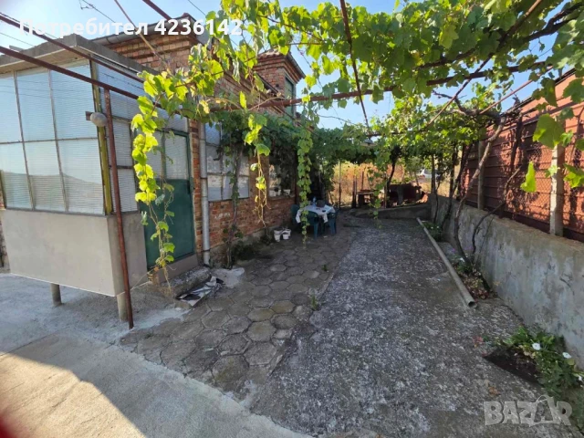 Продавам двуетажна къща в с. Пещерско, област Бургас. БЕЗ ПОСРЕДНИК!, снимка 3 - Къщи - 51226668