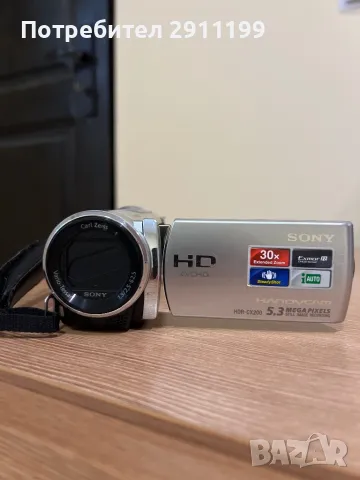 Видеокамера Sony Handycam, снимка 1 - Камери - 48649257