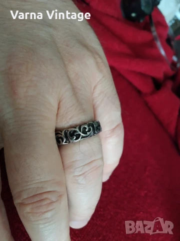 Реплика на пръстен Chrome Hearts.