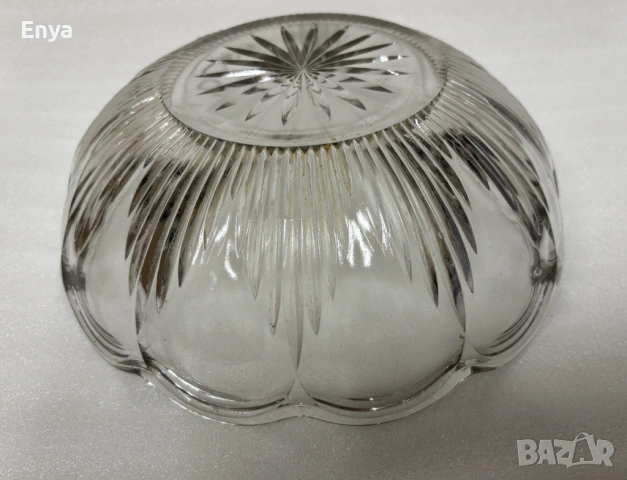 Стъклена купа ( фруктиера ) с релефни орнаменти и звезда на дъното, снимка 3 - Чинии - 34419133