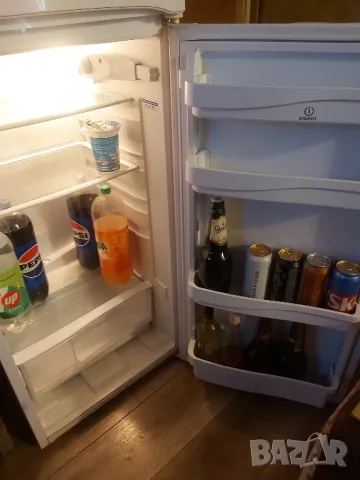 хладилник indesit, снимка 6 - Хладилници - 47791626