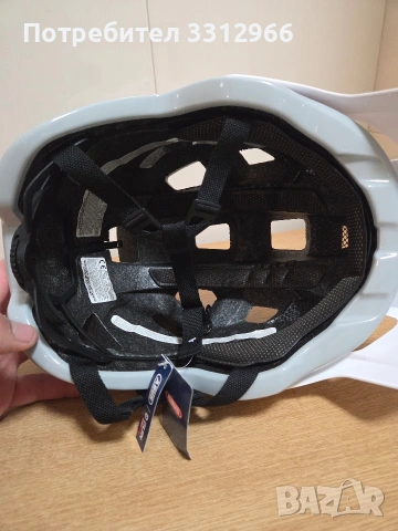 Чисто нова Велосипедна каска ABUS Modrop MIPS, Бял, Размер L, снимка 4 - Аксесоари за велосипеди - 53730754