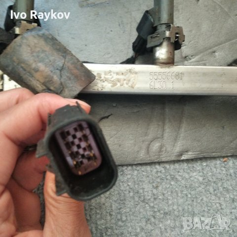 injector rail ,Saab 55556681, 2.0T, снимка 5 - Части - 41912881