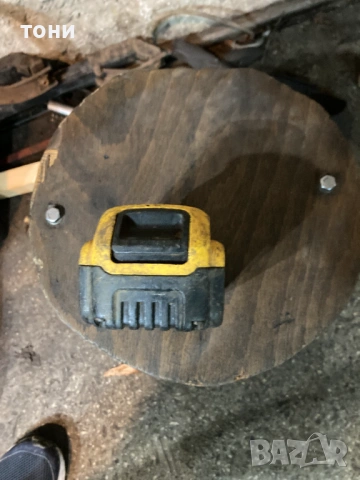 Батерия Dewalt 5A, снимка 4 - Други инструменти - 53578609