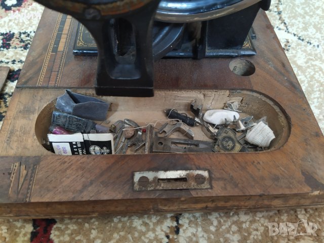 Много стара шевна машина Stoewer-1899 год., снимка 8 - Антикварни и старинни предмети - 41321324