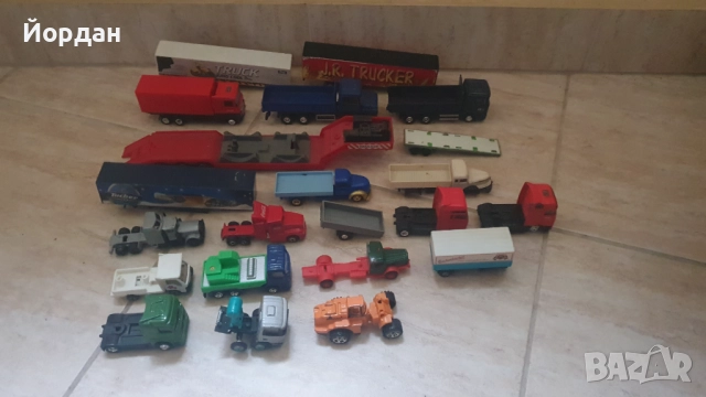 Метални колички на различни производители, снимка 9 - Колекции - 52329365