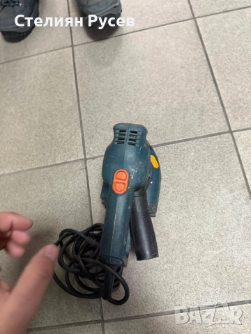 211233  black and decker ka220e виброшлайф  -цена 30лв или 15.34 евро   10ti - работеща / използвана, снимка 4 - Шлайфмашини - 52864217
