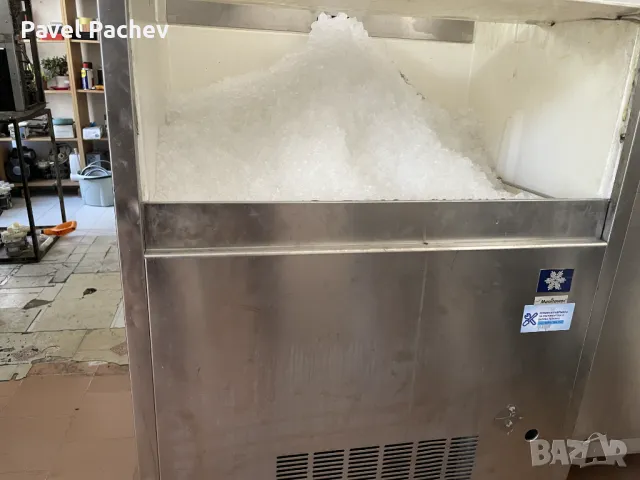 Ледогенератор за трошен лед manitowok ufpo399af 160кг/12h, снимка 3 - Друго търговско оборудване - 47468188