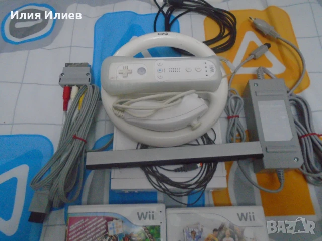 Nintendo Wii RVL-001 EUR + 2 игри Family Trainer + Dance Mat килим, снимка 2 - Nintendo конзоли - 51143615