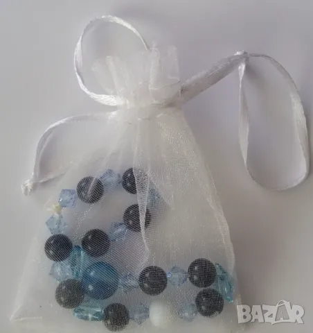 Гривна с естествени сини камъни и кристали Сваровски елементи, снимка 3 - Гривни - 48969200