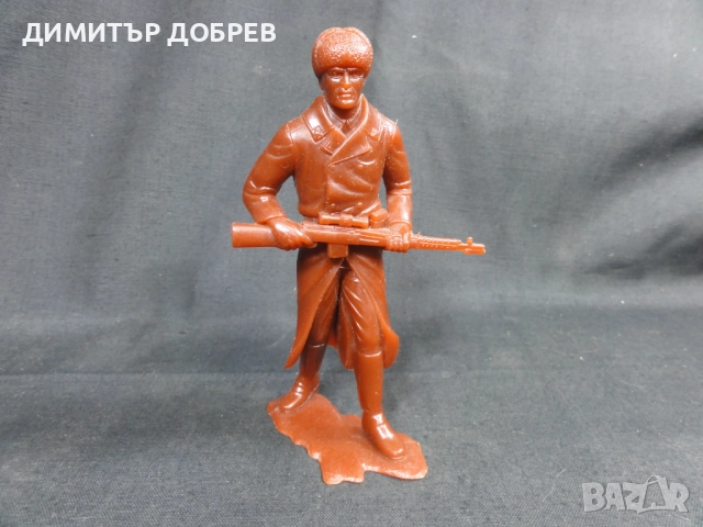 СТАРА РЕТРО СОЦ СССР ПЛАСТМАСОВА ФИГУРКА РУСКИ ВОЙНИК ВСВ