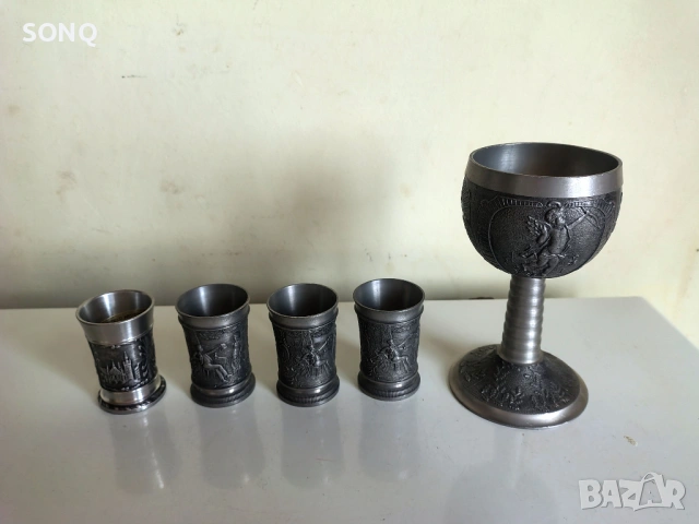 Лот Колекционерски Калаени Чаши