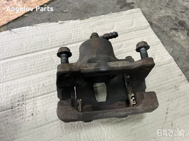 Предни спирачни апарати за Toyota Corolla Verso 2003 г., снимка 4 - Части - 48283848