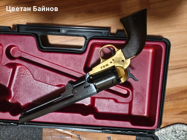 Colt Navy модел 1851 cal 44., снимка 2 - Други ценни предмети - 53741888