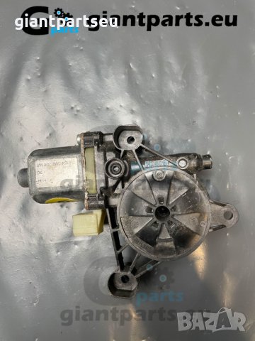 Мотор за стъклоповдигач АУДИ AUDI A4 , 8W0959811