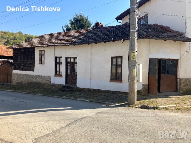 Двуетажна къща с двор, снимка 12 - Къщи - 42249677
