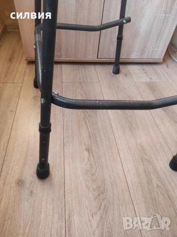 проходилка за възрастни хора , снимка 4 - Ролатори - 53253312