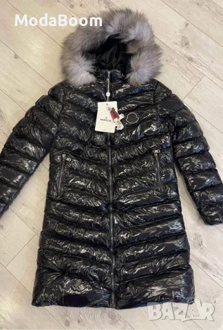 Moncler Черно Лъщящо Дамско Късо Зимно Яке