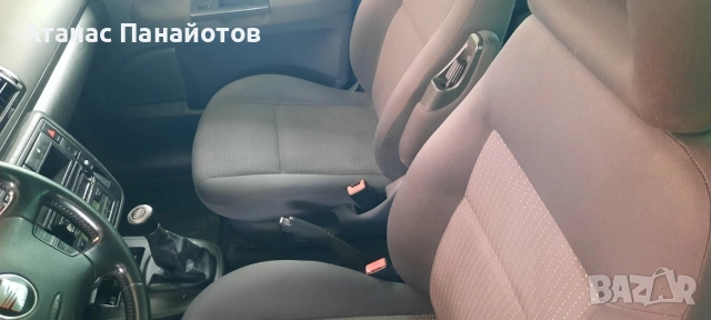 Seat Alhambra 2.0 TDI, снимка 9 - Автомобили и джипове - 53346395
