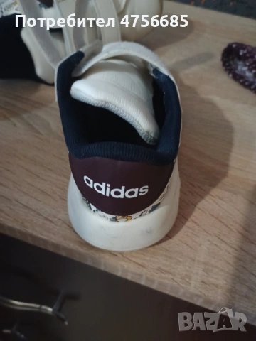 Детски маратонки Adidas 27 номер, снимка 2 - Детски маратонки - 53731795
