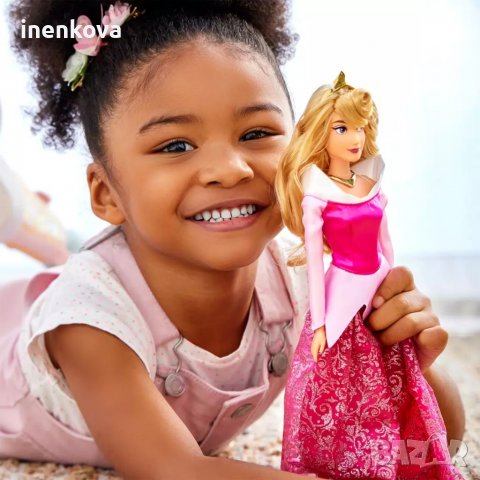 Оригинална кукла Аврора Спящата красавица - Дисни Стор Disney Store , снимка 12 - Кукли - 38654116