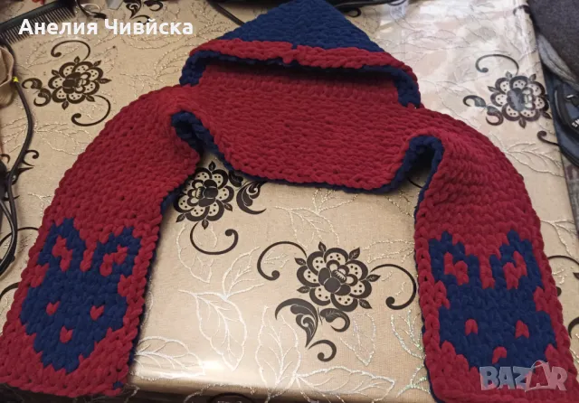 Ръчно плетено децки шал с качулка , снимка 2 - Шалове - 49556349