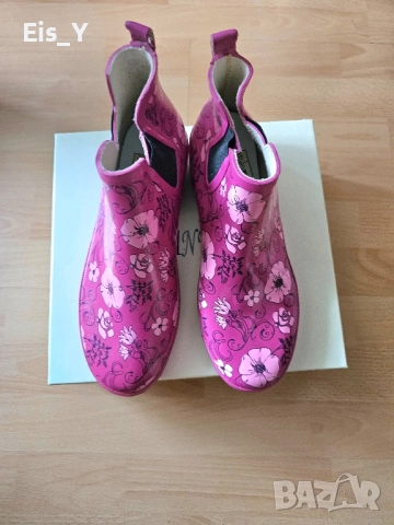 Красиви НОВИ гумени боти, номер 40, снимка 9 - Дамски боти - 51939663