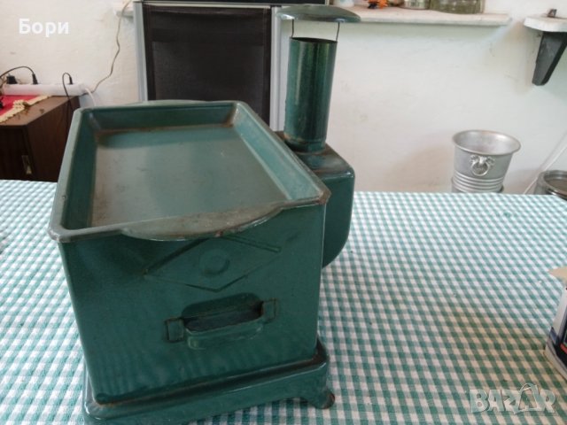 Стара малка емайлирана печка/скара, снимка 2 - Газови котлони - 41435580