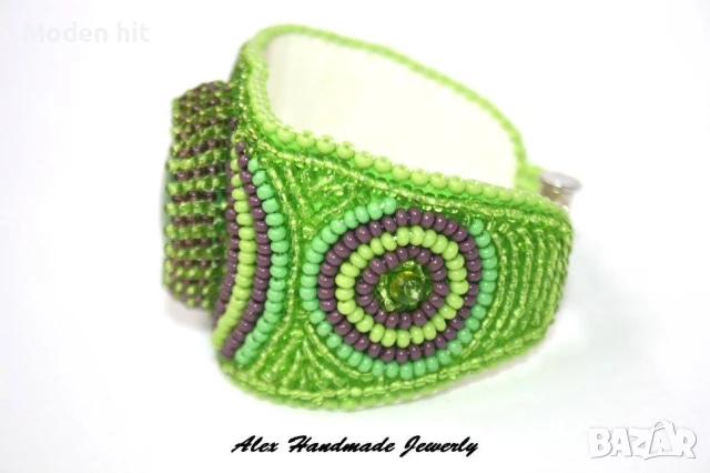 Ръчна изработка. Гривна бродерия с мъниста в свежи цветове., снимка 3 - Гривни - 50827668