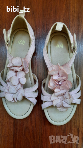 Сандали H&M , снимка 2 - Детски сандали и чехли - 36273851