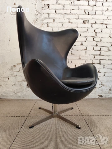 Стол тип „яйце“ от Арне Якобсен за Фриц Хансен, снимка 8 - Дивани и мека мебел - 50542663