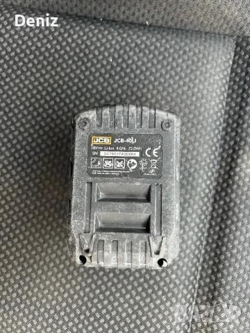 Батерия и Зарядно JCB 18 V, снимка 2 - Други инструменти - 51626917