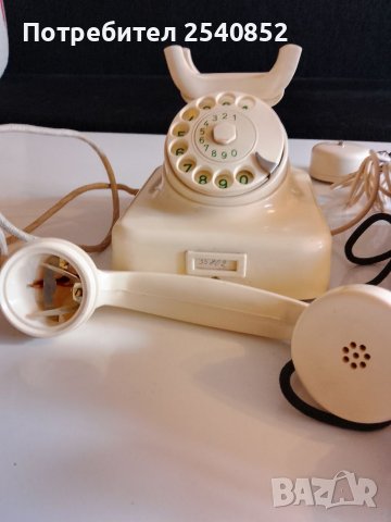 Стари телефони апарати, снимка 3 - Антикварни и старинни предмети - 38724271
